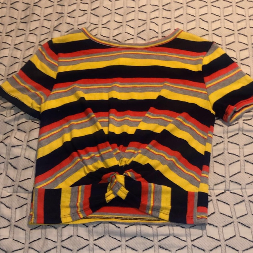 Crop top